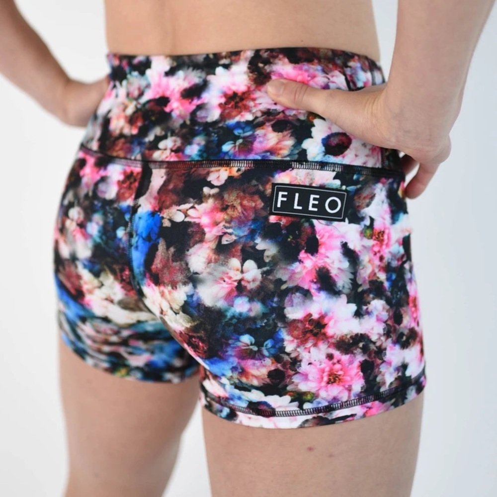 Fleo Dark Floral Original Shorts Large